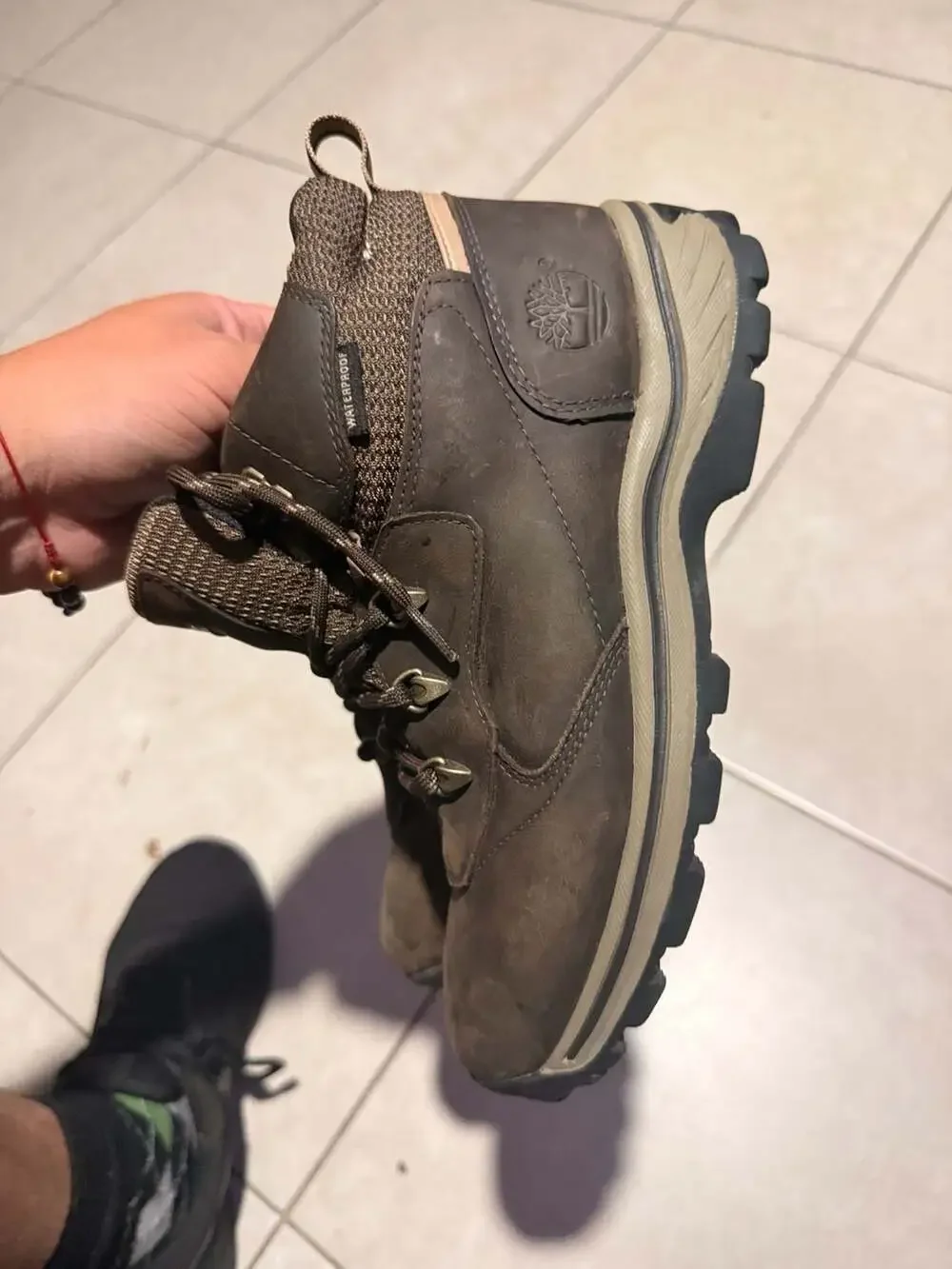 Timberland White Ledge Mid Waterproof Hiking Boots Boys Size 6